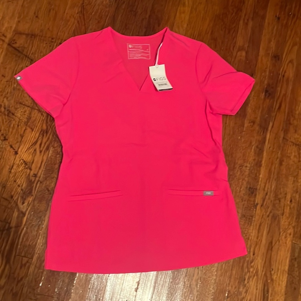 Figs Shocking Pink Casma S NWT